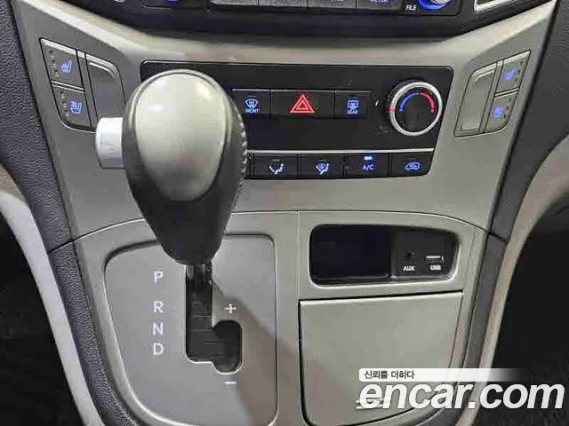 Hyundai Starex 2021 — фото 16