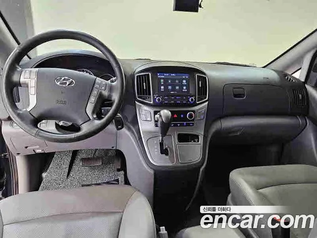 Hyundai Starex 2021 — фото 18