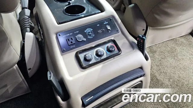 Chevrolet Express Van 2017 — фото 17