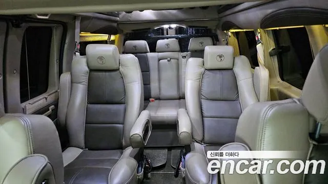 Chevrolet Express Van 2017 — фото 19