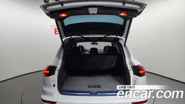Porsche Cayenne 2016 — фото 20