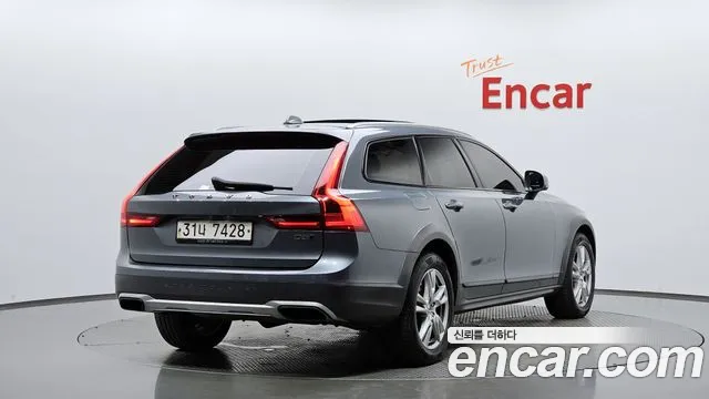Volvo V90 2018 — фото 2
