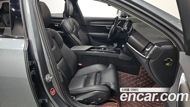 Volvo V90 2018 — фото 11