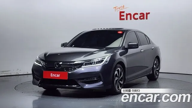 Honda Accord 2017 — фото 1
