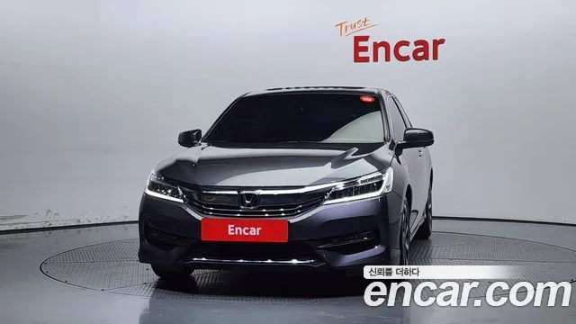 Honda Accord 2017 — фото 3