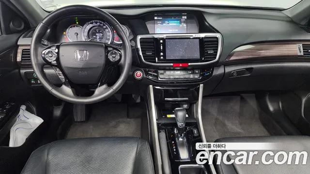 Honda Accord 2017 — фото 7