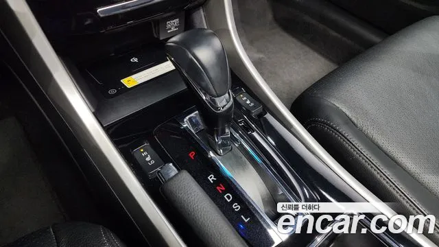 Honda Accord 2017 — фото 9