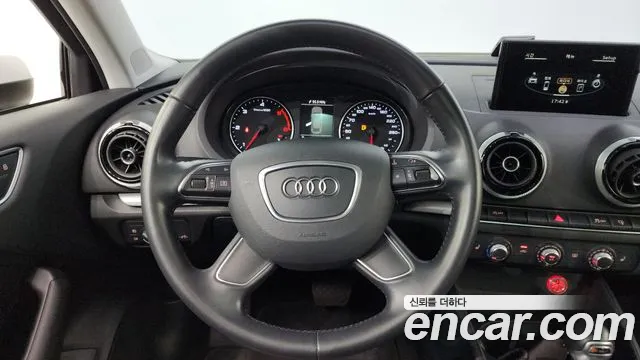 Audi A3 2015 — фото 13