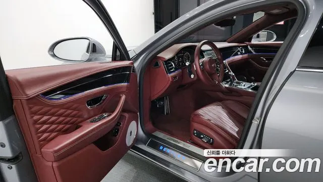 Bentley Flying Spur 2020 — фото 10