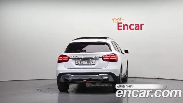 Mercedes-Benz GLA-Class 2018 — фото 4