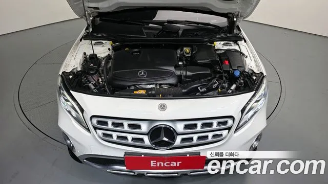 Mercedes-Benz GLA-Class 2018 — фото 6