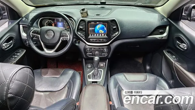 Jeep Cherokee 2015 — фото 7