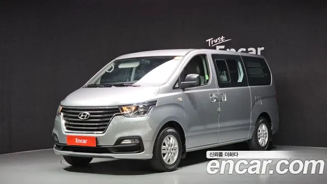 Hyundai Starex 2019 — фото 1