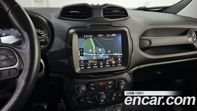 Jeep Renegade 2019 — фото 14