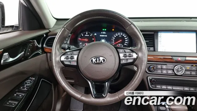 Kia K7 2017 — фото 13