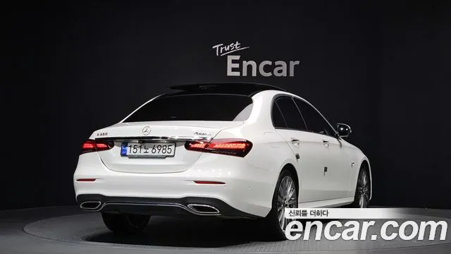 Mercedes-Benz E-Class 2021 — фото 2