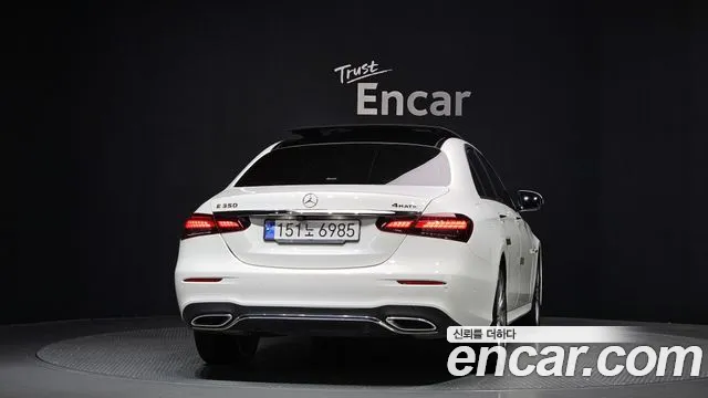 Mercedes-Benz E-Class 2021 — фото 4