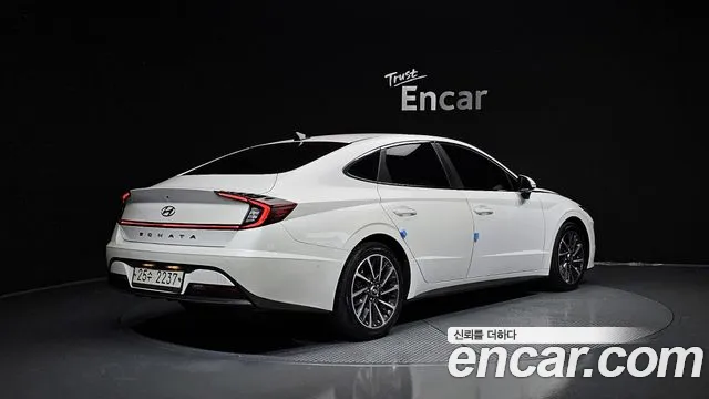 Hyundai Sonata 2020 — фото 2