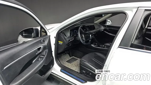 Hyundai Sonata 2020 — фото 10