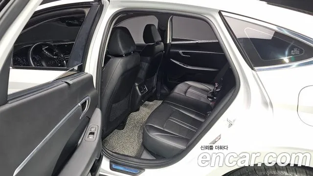 Hyundai Sonata 2020 — фото 11