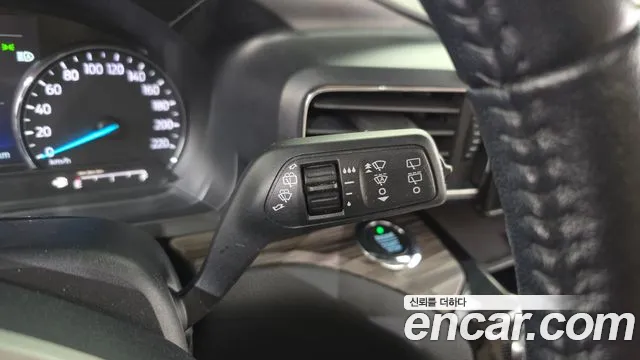 Ford Explorer 2021 — фото 17