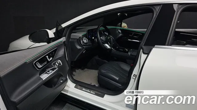 Mercedes-Benz EQE 2023 — фото 10