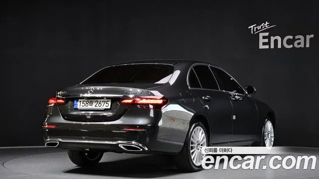 Mercedes-Benz E-Class 2021 — фото 2
