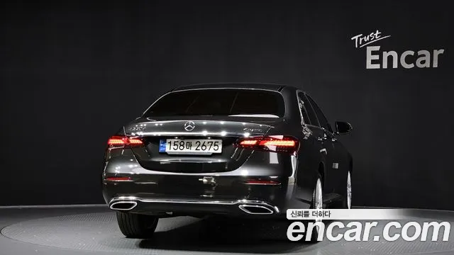 Mercedes-Benz E-Class 2021 — фото 4