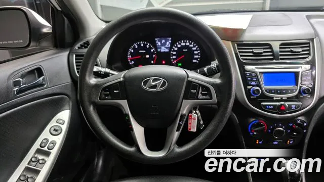 Hyundai Accent 2011 — фото 13