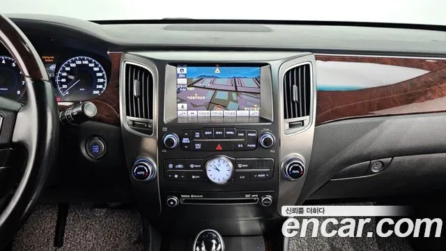 Hyundai Equus 2012 — фото 14