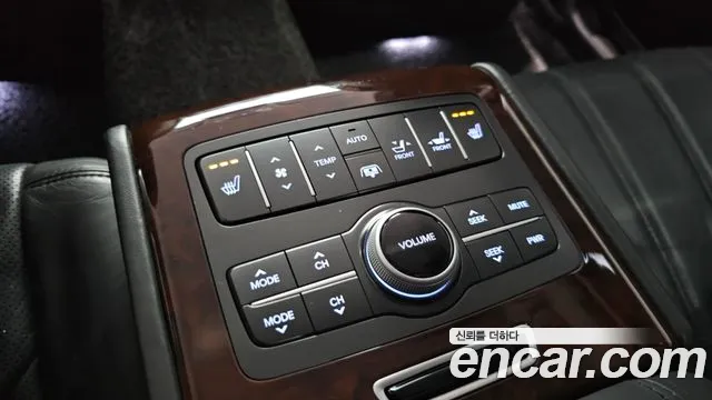 Hyundai Equus 2012 — фото 17