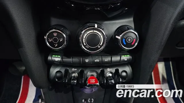 Mini Cooper 2015 — фото 17