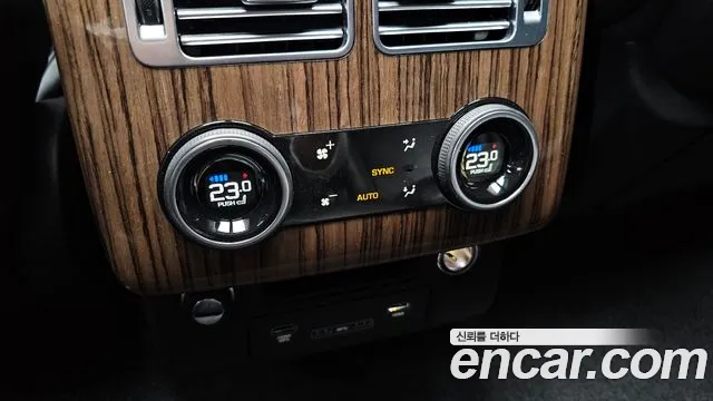 Land Rover Range Rover 2018 — фото 19