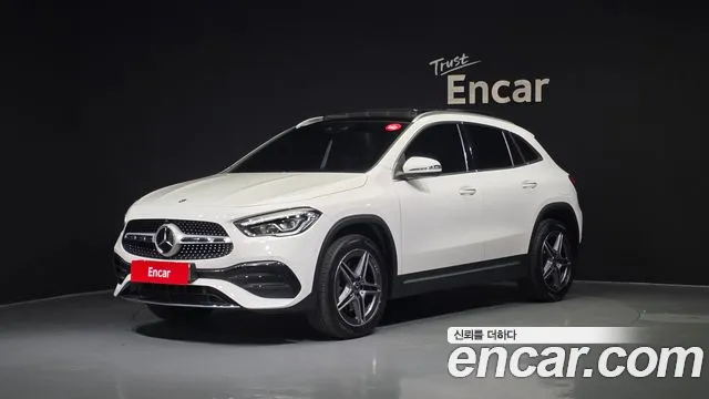 Mercedes-Benz GLA-Class 2022 — фото 1