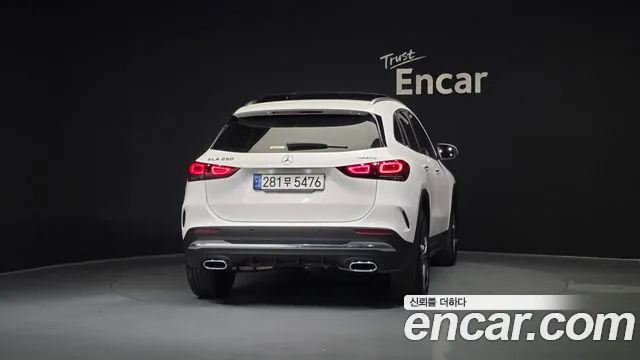 Mercedes-Benz GLA-Class 2022 — фото 4