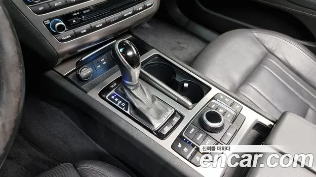 Hyundai Genesis 2015 — фото 9