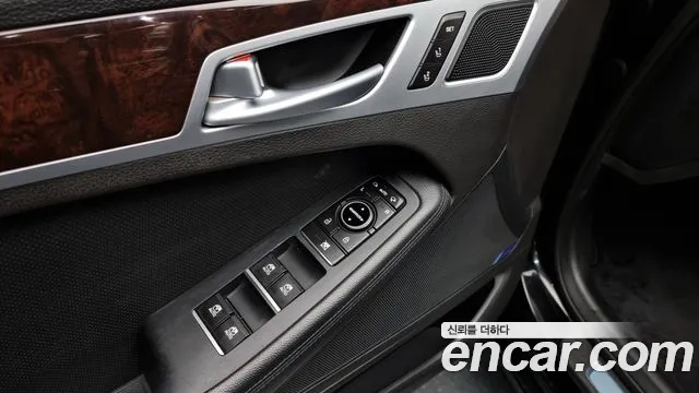 Hyundai Genesis 2015 — фото 17