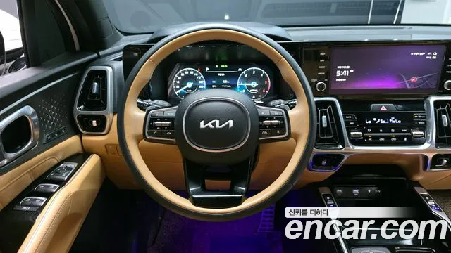 Kia Sorento 2023 — фото 13