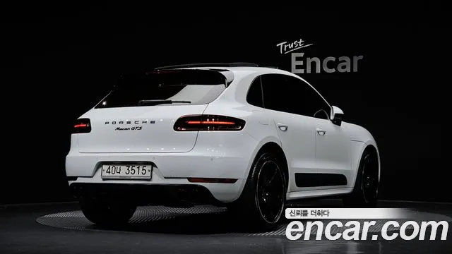 Porsche Macan 2018 — фото 2
