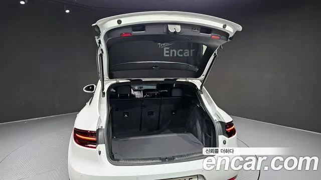 Porsche Macan 2018 — фото 20
