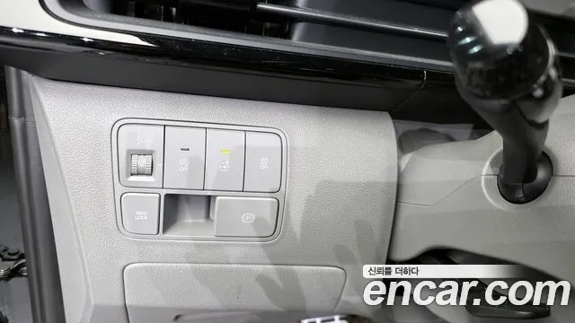 Hyundai Staria 2023 — фото 15