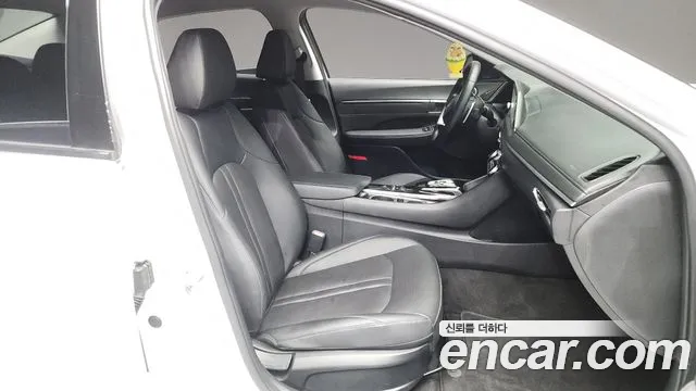 Hyundai Sonata 2023 — фото 11