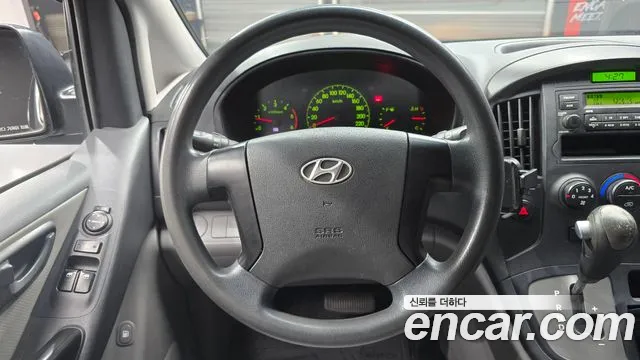 Hyundai Starex 2012 — фото 14