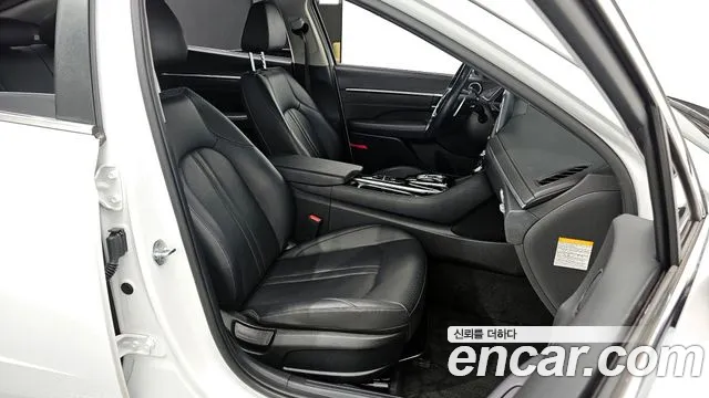 Hyundai Sonata 2022 — фото 10