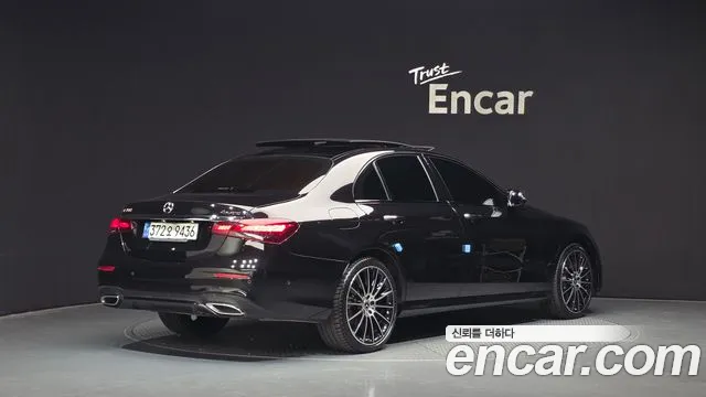 Mercedes-Benz E-Class 2023 — фото 2