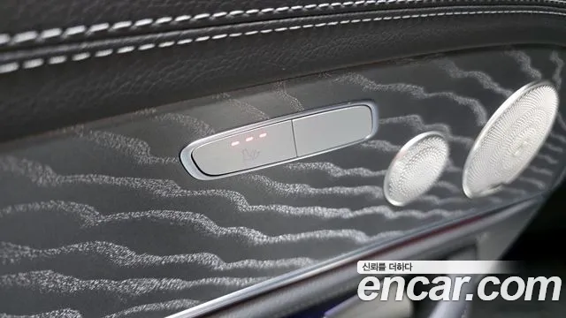 Mercedes-Benz E-Class 2023 — фото 17