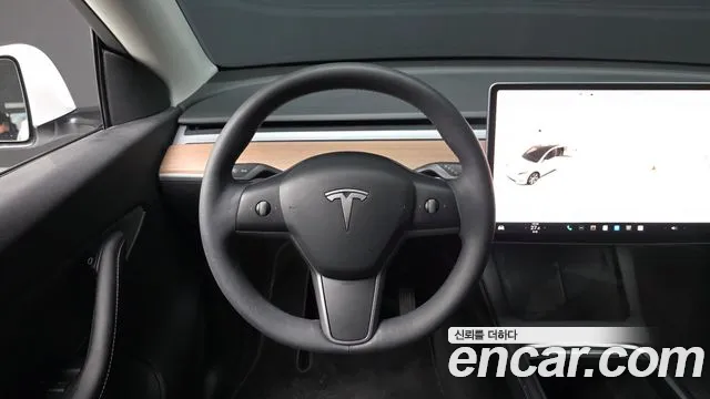 Tesla Model Y 2022 — фото 13