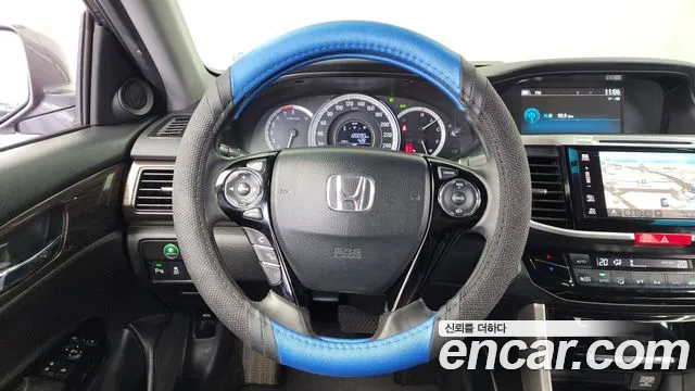 Honda Accord 2017 — фото 13
