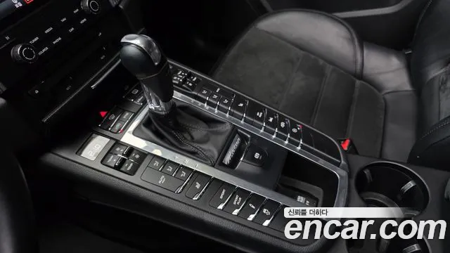 Porsche Macan 2018 — фото 9