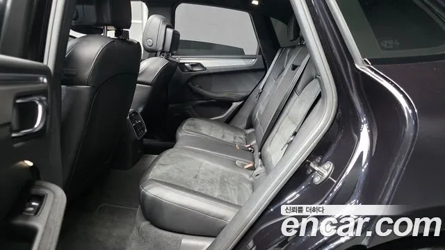 Porsche Macan 2018 — фото 12